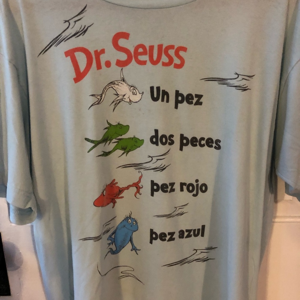 Men’s Spanish Dr. Suess 1 🐟 2 🐠 t shirt. Size L - Picture 2 of 4